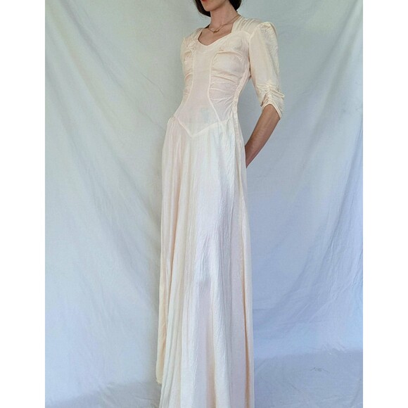 1930s Vintage Bias Cut Art Deco Floor Length Gown: Ruched Pink Taffeta Dress - Picture 3 of 14